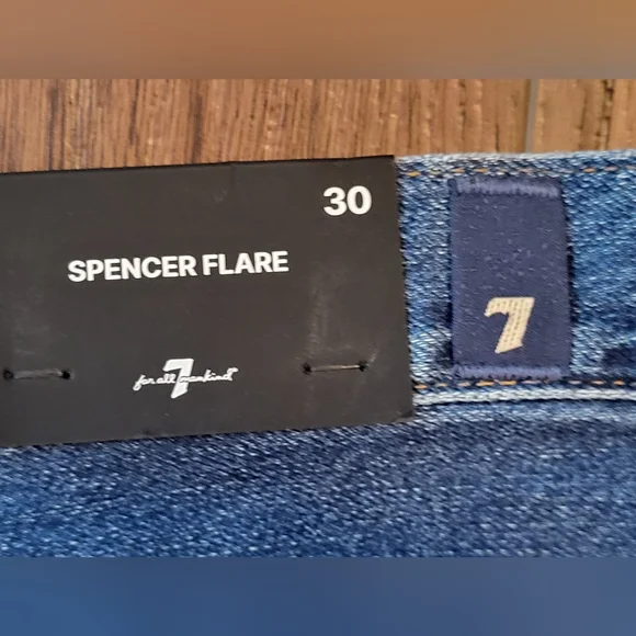 NWT 7 For All Mankind Women's Twisted Seam Spencer Flare Jeans - Size 30 - Picture 9 of 9